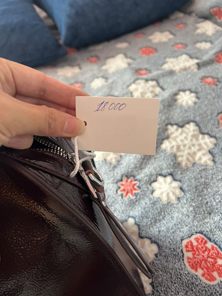 Продам сумку женскую новую