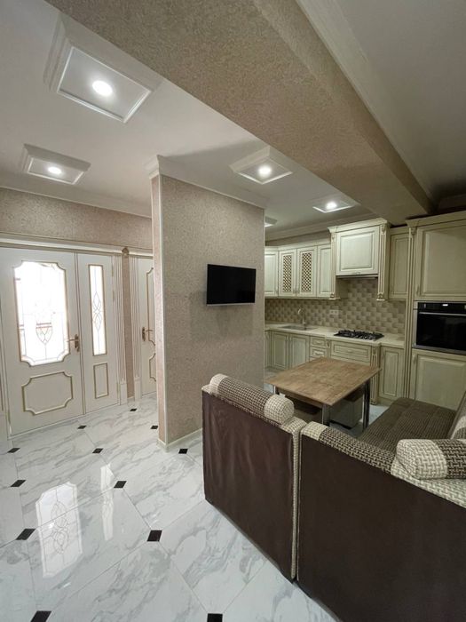 3 хоналик новостройка Малика бозор енида