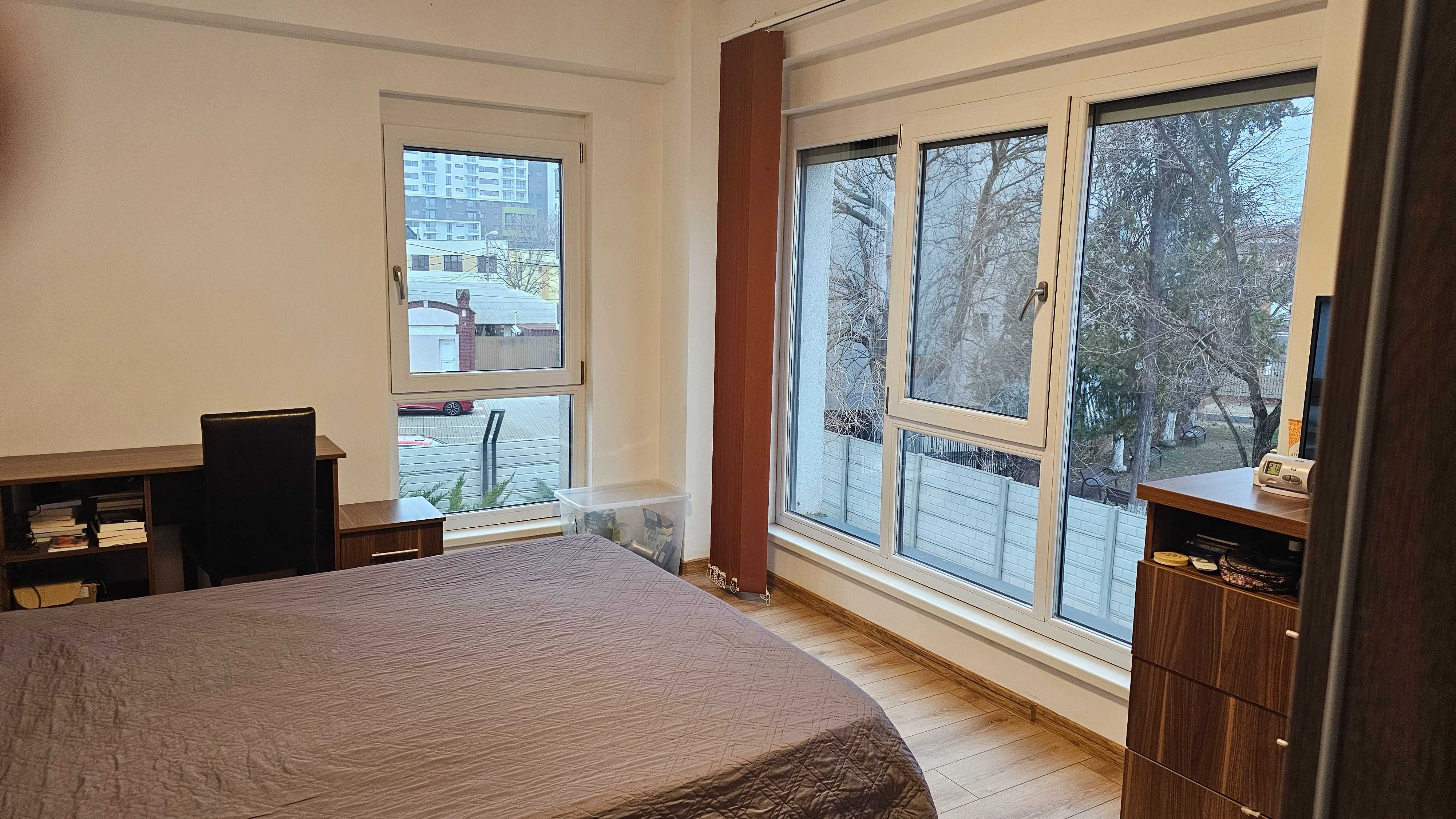 Apartament de vanzare 3 camere zona centrala