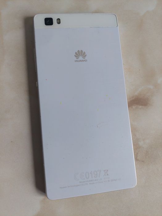 Vând Huawei P8 Lite White/Alb [pentru piese] + card BONUS //poze reale