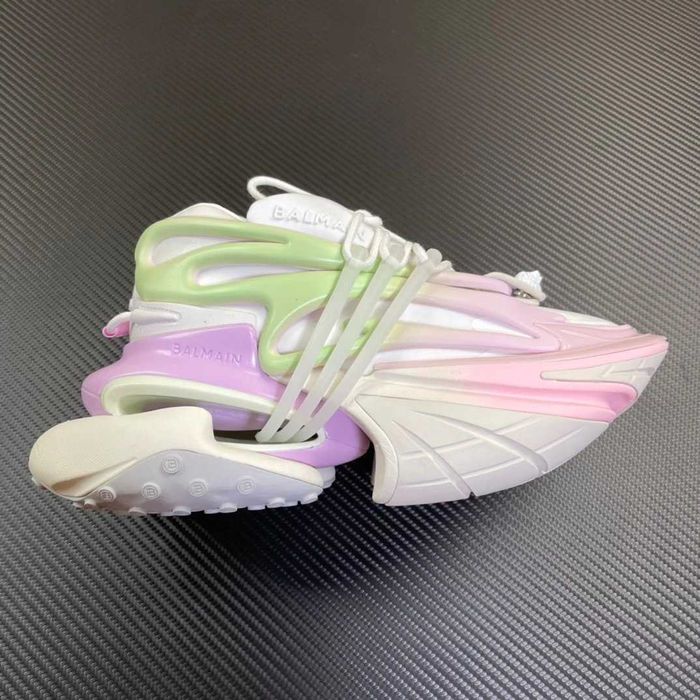 Balmain Unicorn Orice Model