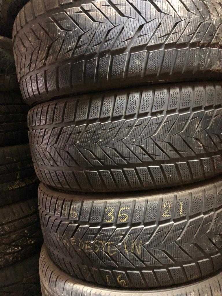 Super Anvelope Iarna 4X 245/35 R21 Vredestein