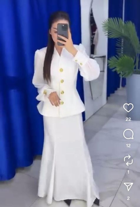 Көйлек сатылады.
