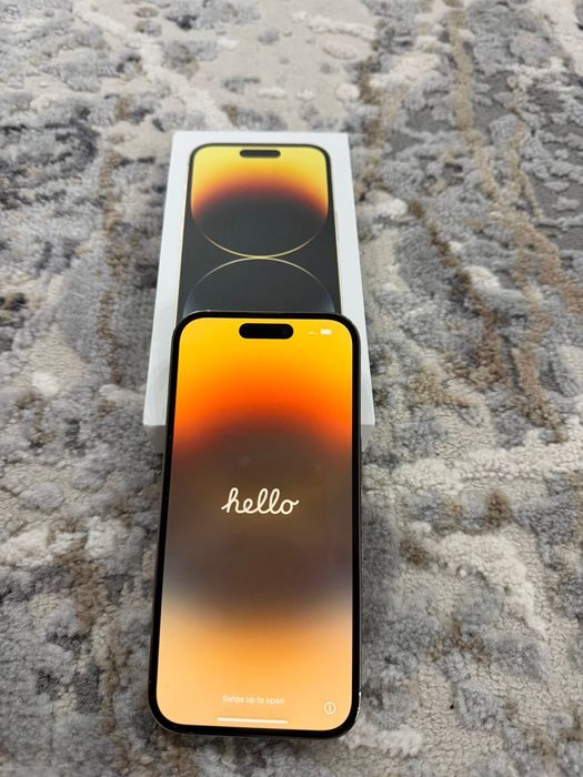 Iphone 14 pro gold