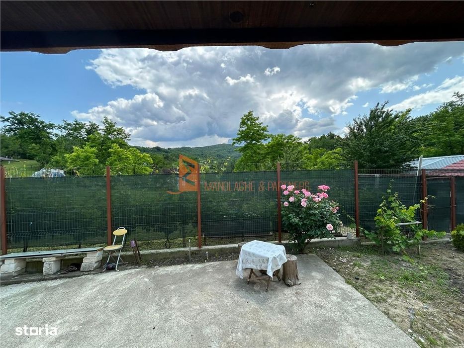 Casa tip parter zona Magura