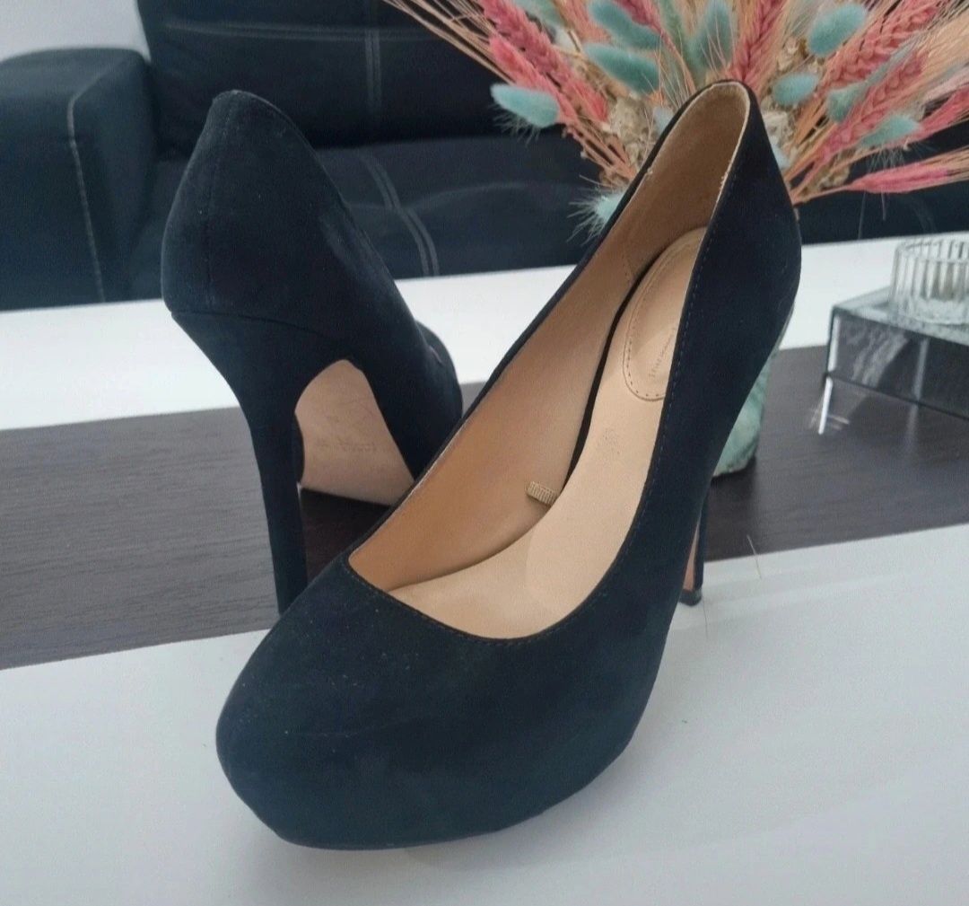 Pantofi cu toc Zara