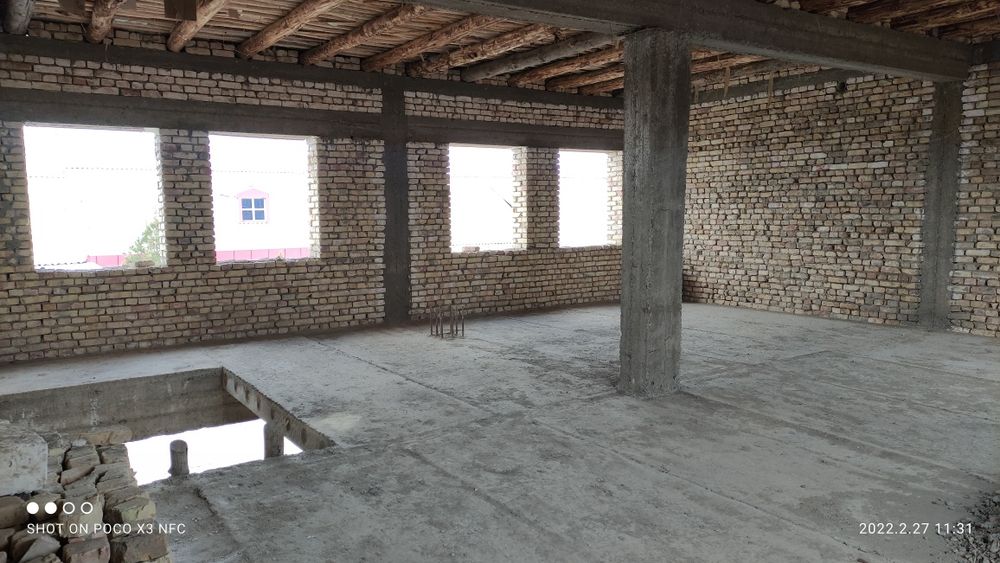 Qurilishi tugalanmagan bino