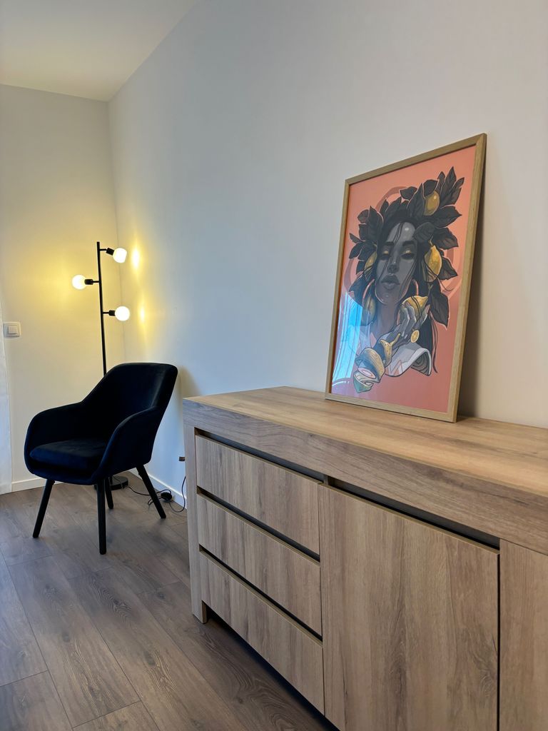 Дава се под наем Двустаен апартамент в Банско - 97 кв.м за 510 € - Снимка #11