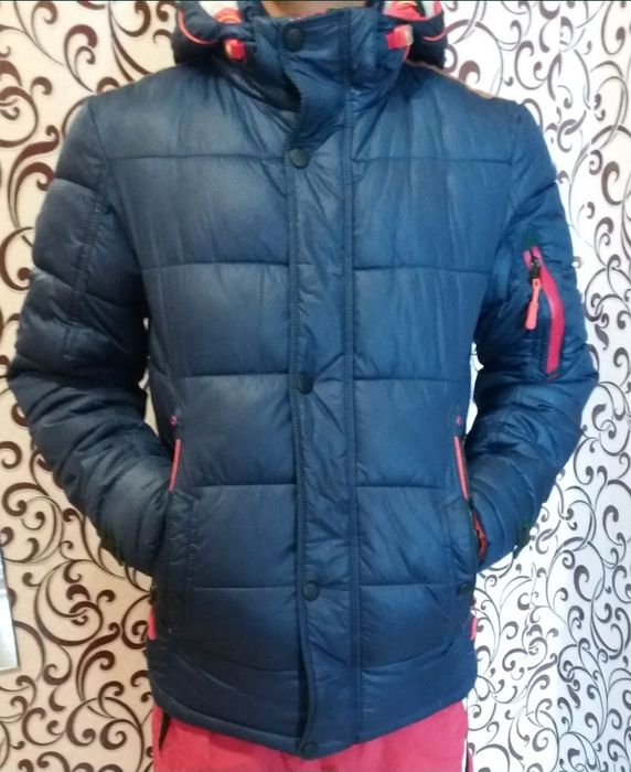 Продам куртку на мальчика