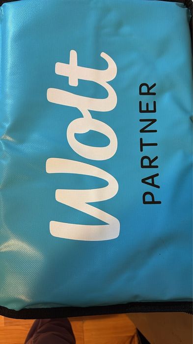 Сумка Wolt Короб для работы в доставке