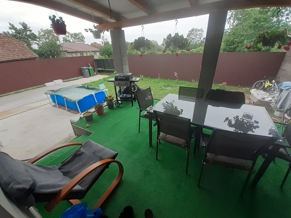 Vand  schimb Casa moderna  15 ari ap 2 cameri  plus diferența
