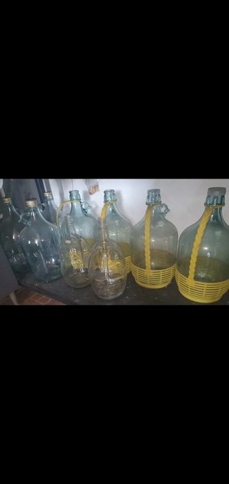 Damigeana 9 Damigene se vand toate sau la bucata 20 lei