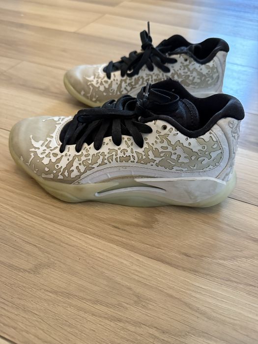 Nike Pantofi Sport Zion 3 marime 35.5