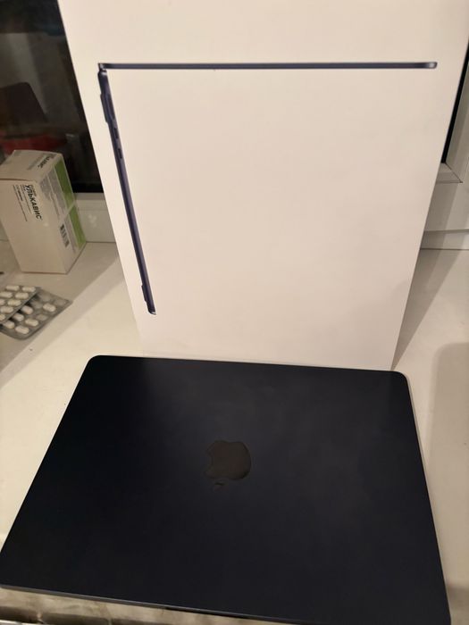 Macbook air m2(2022)