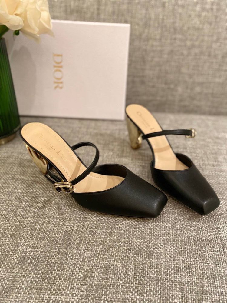 Pantofi Christian Dior