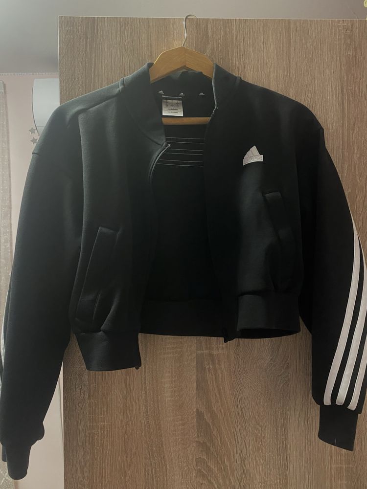 Adidas къс суичър