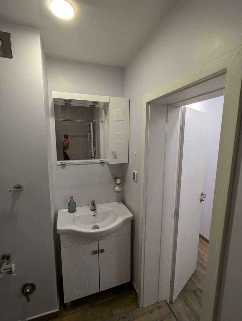 Дава се под наем Тристаен апартамент в Варна, Нептун - 90 кв.м за 700 € - Снимка #12