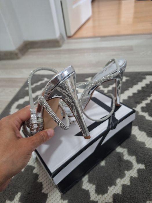 Sandale dama cu barete marimea 39
