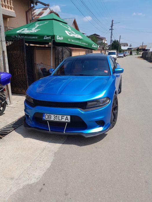 Vand sau schimb dodge chargher 3.6 V6 2015 cu mustang