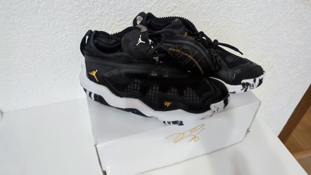 Оригинални маратонки jordan why not.6
