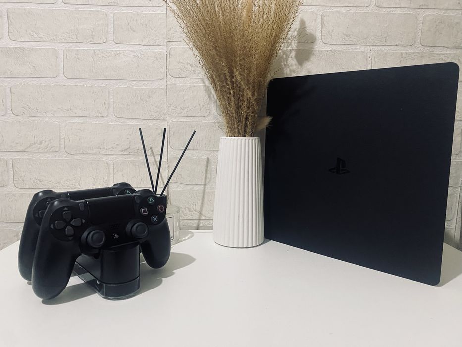 Playstation 4 slim 1tb