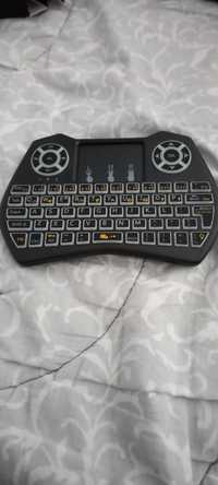 Vând mini tastatură