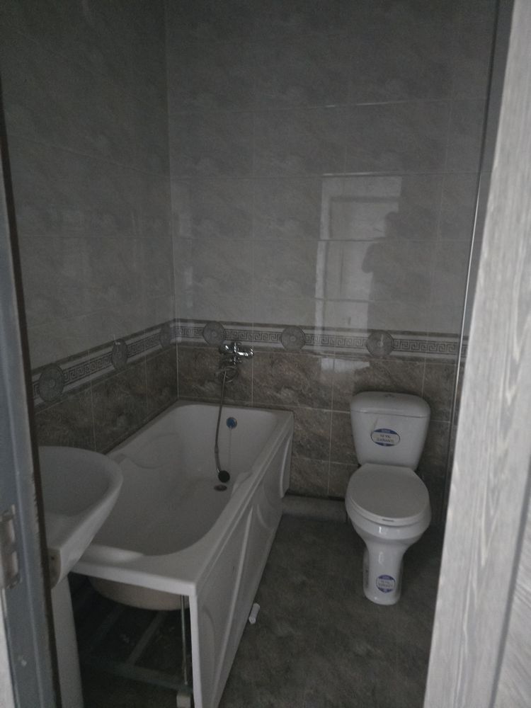 Шота Руставели, 1/4/12, студия, 26м2, пустая.