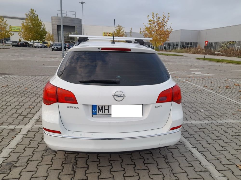 Opel Astra J Sports Tourer 1.7 110cp 2014