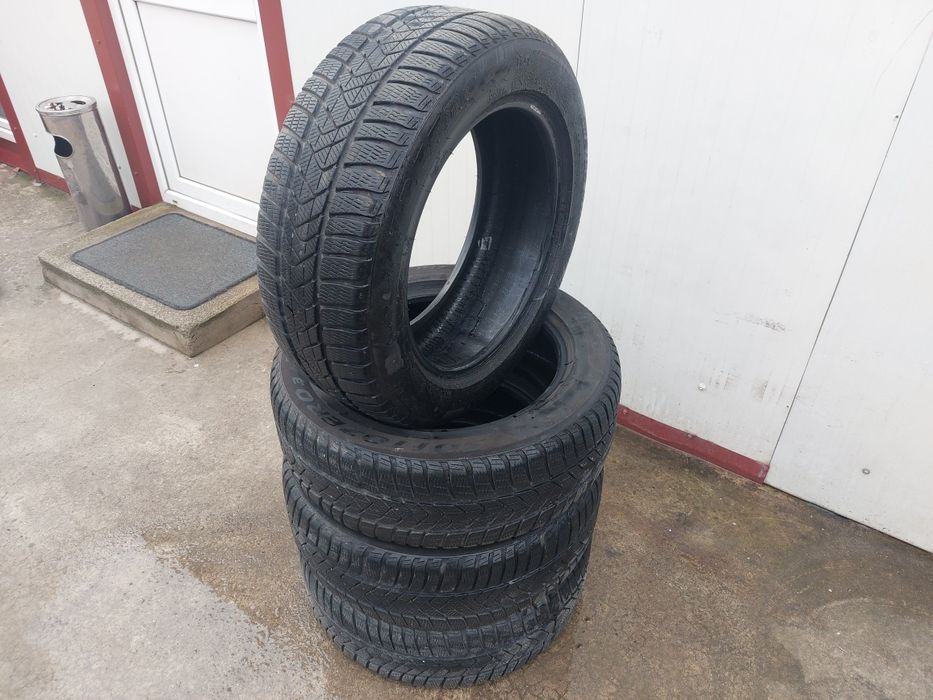 150 lei bucata! Set anvelope M+S/IARNA 225 55 17 Pirelli ! 7 mm