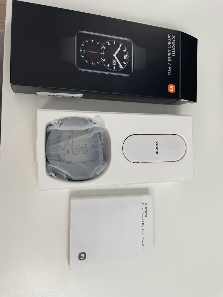 Продам фитнес браслет Xiaomi Smart Band 7 pro
