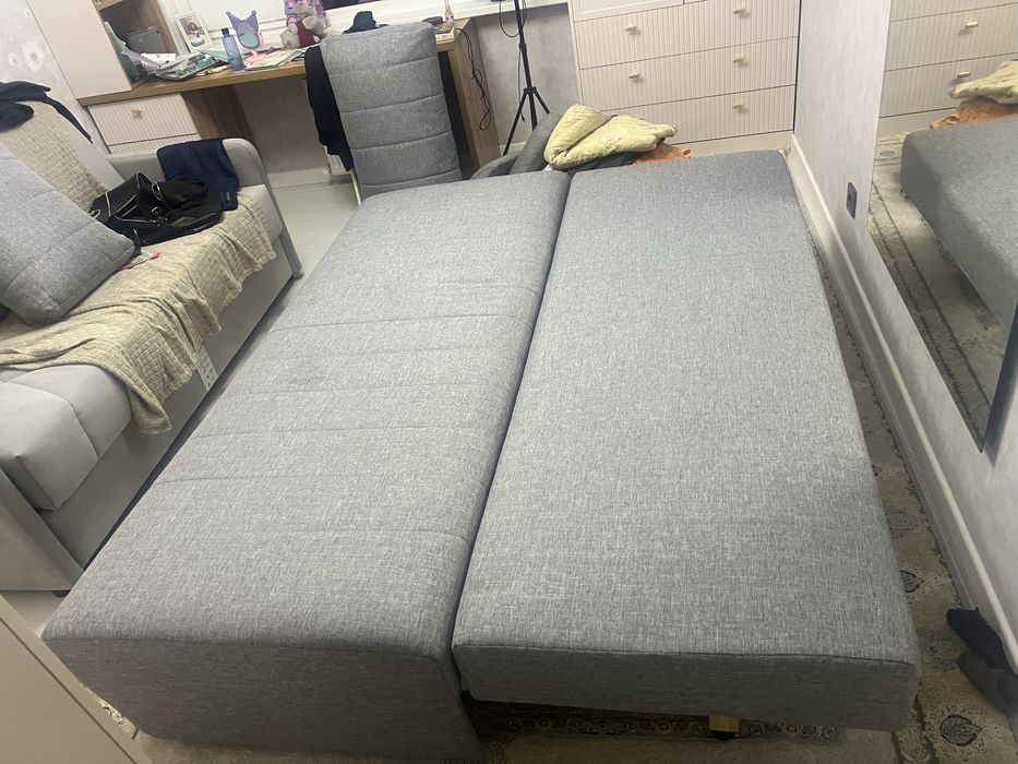 Продам диван раздвижной , серого цвета в отличном состоянии