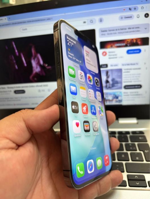 Vand iphone 13 pro Max la cutie stare foarte buna de functionare