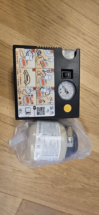 Compresor auto 12V cu soluție Ford  Mondeo Galaxy Citroën Peugeot