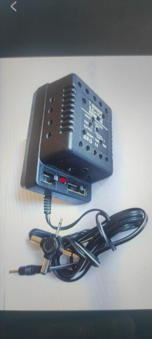 Incărcătoare cu diferite tensiuni de alimentare