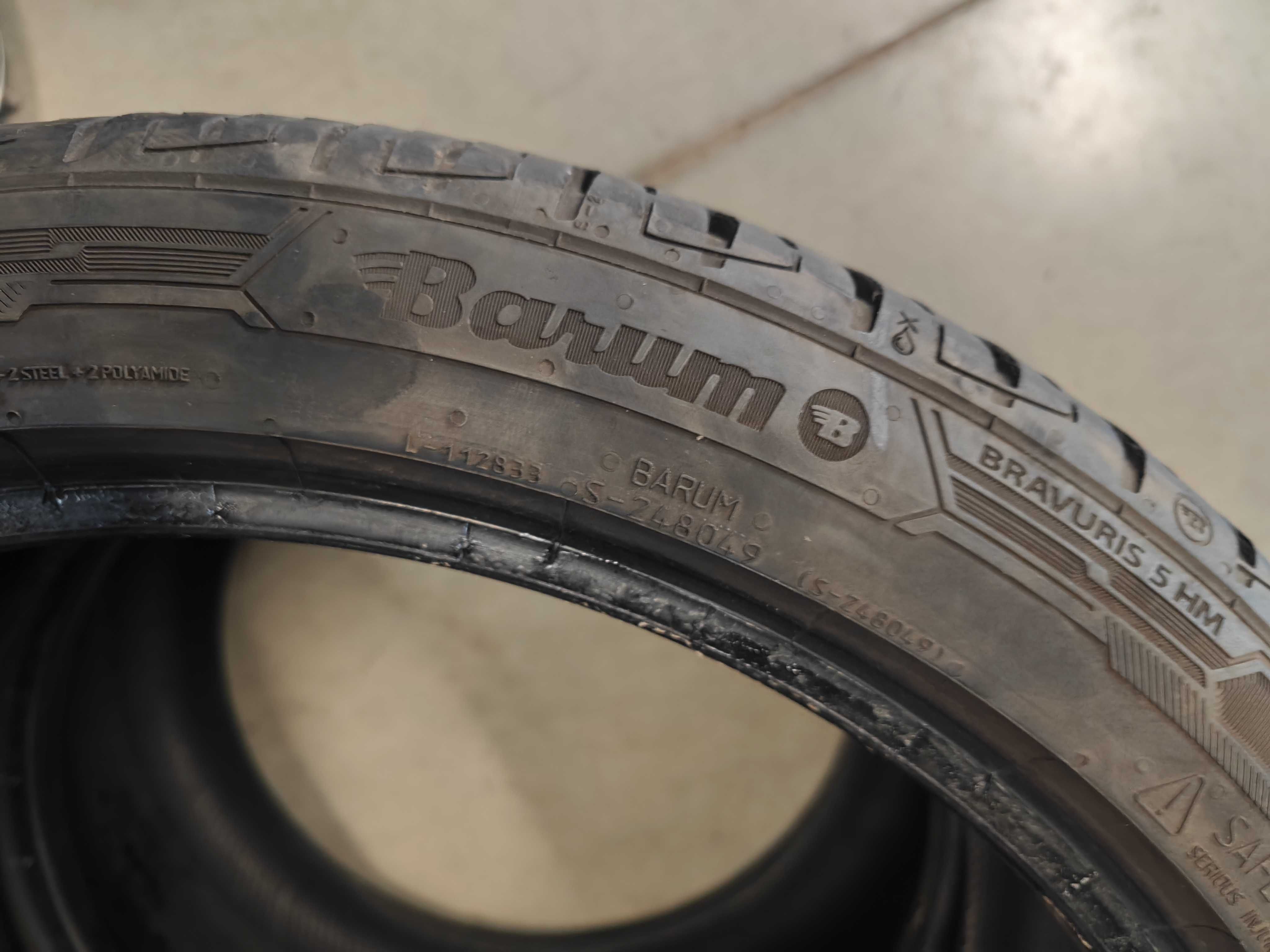 2бр.летни гуми 225/40/18 Barum