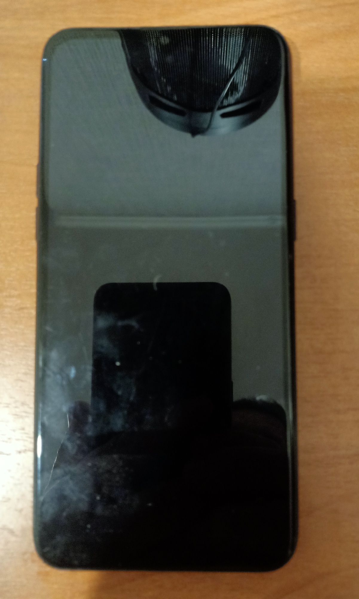 Продам срочно смартфон Oppo 1k