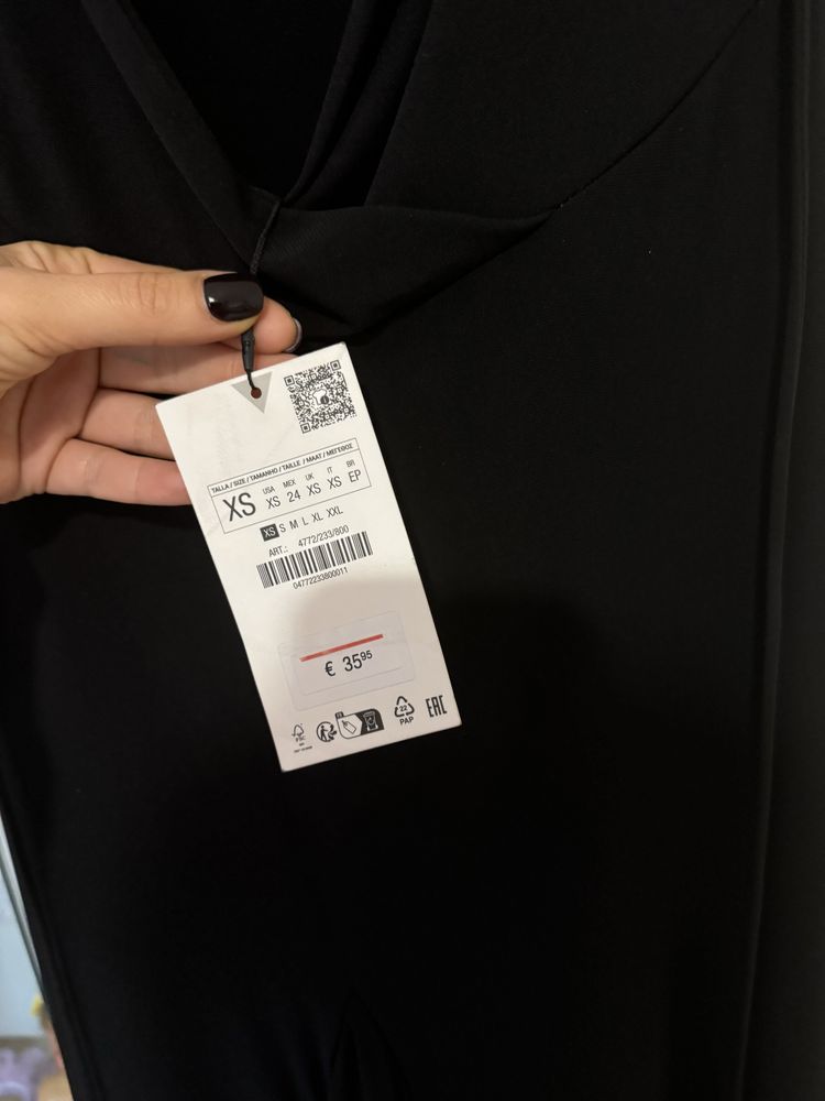 Черна рокля ZARA