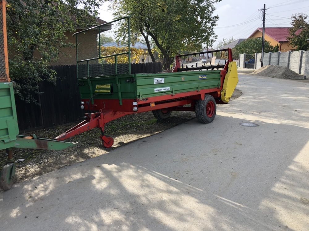 Remorca /Mig imprastiat gunoi de grajd podea si obloane fier