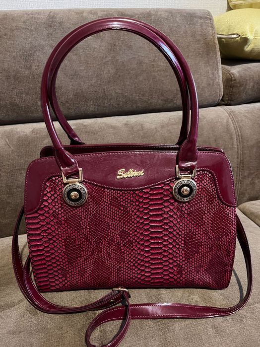 Нова дамска чанта с къси и дълга дръжка