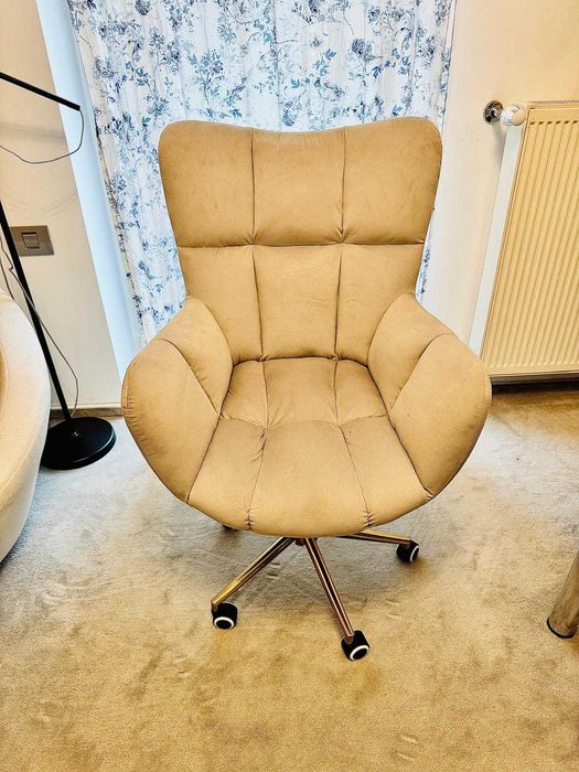 Fotoliu birou rotativ, spatar inalt, catifea gri, stare foarte bună