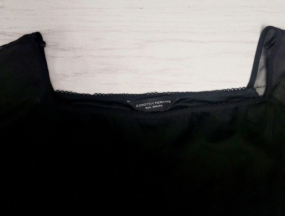 Bluza neagra transparenta