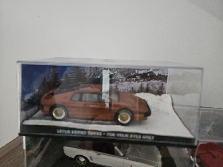Machete auto James Bond