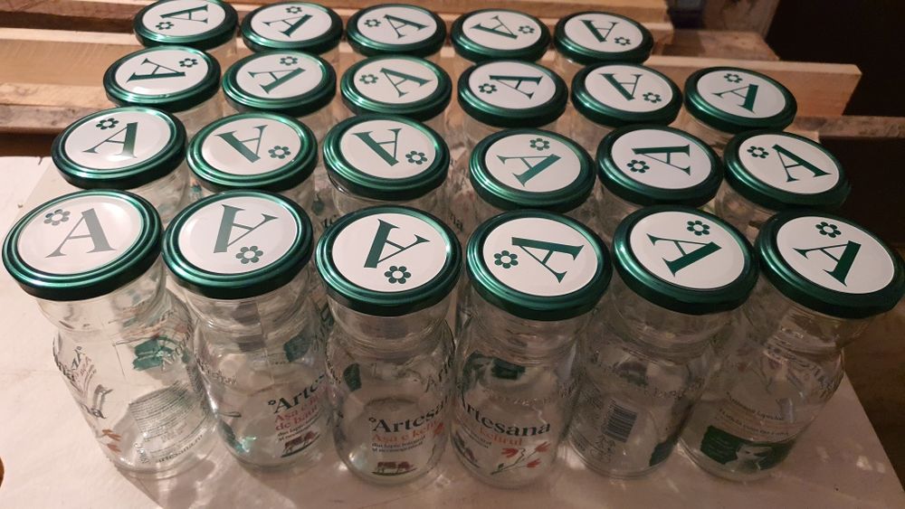 Borcane diferite mărimi de la 100 până la 720ml