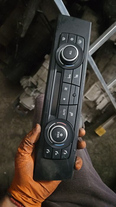 Panou clima bmw e81 e82 e84 e90 e91 e92 e93
