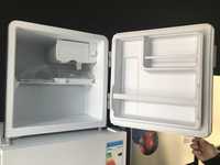 Мини-холодильник "Мidea" MDRD86SLF30 (Черный)