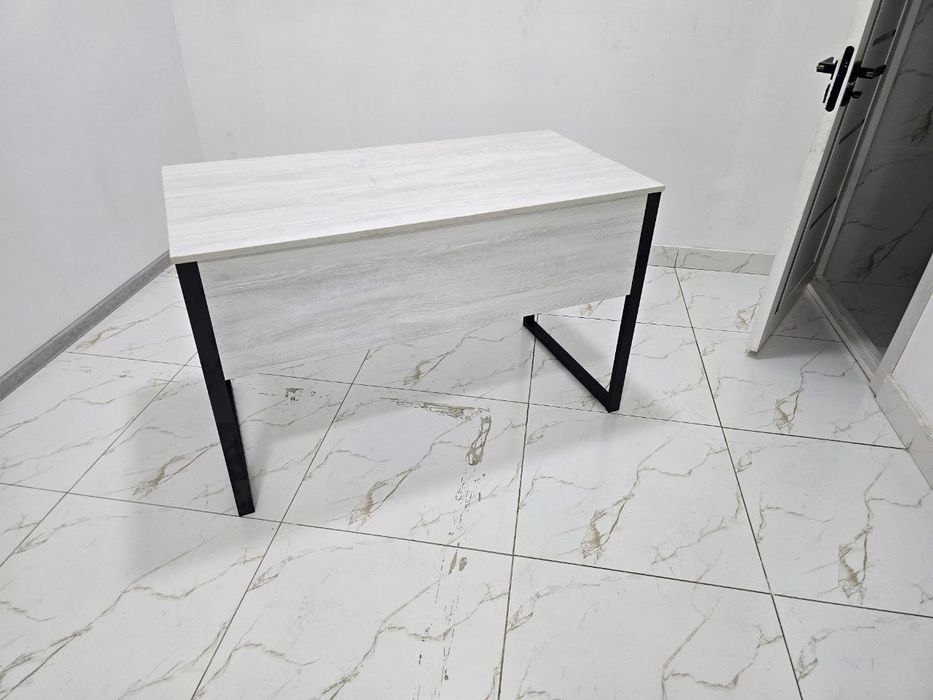 Loft stol  oq, mokriy, yogʻoch ranglarda bor sotuvda