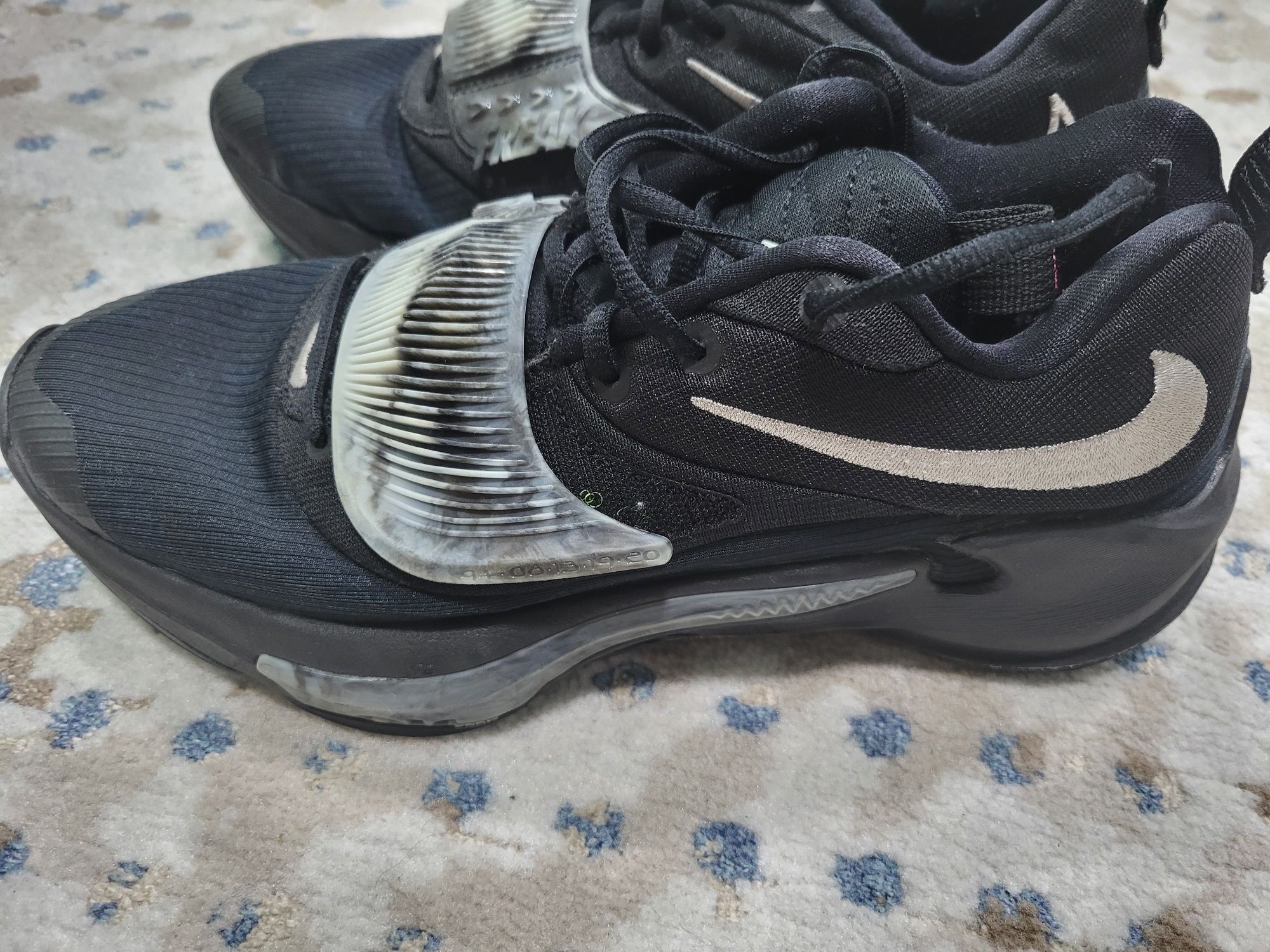 Маратонки Nike Zoom Freak 3
Zoom F