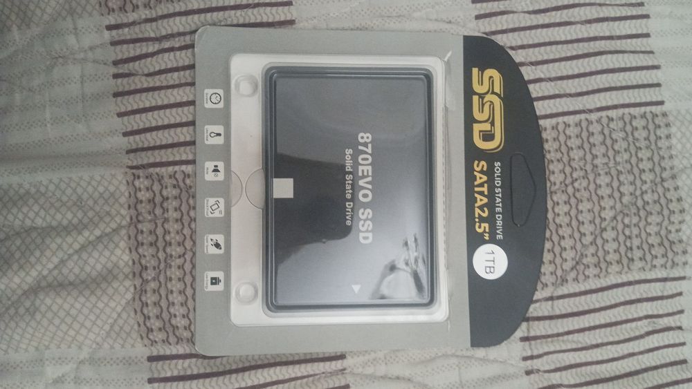 Жоский диск  твердотельный накопитель  1 tb