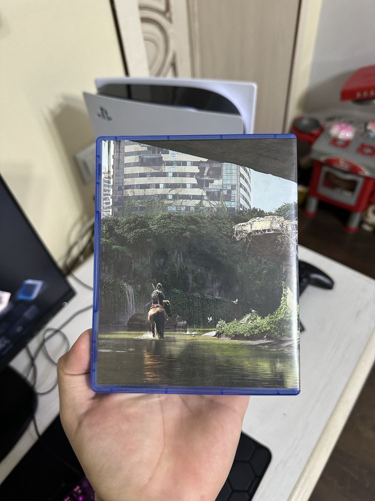 Продаю PS5 с играми