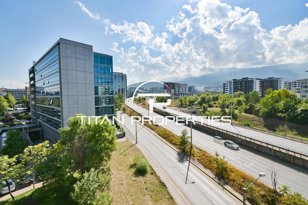 Дава се под наем Офис в София, Младост 4 - 200 кв.м за 3700 € - Снимка #10